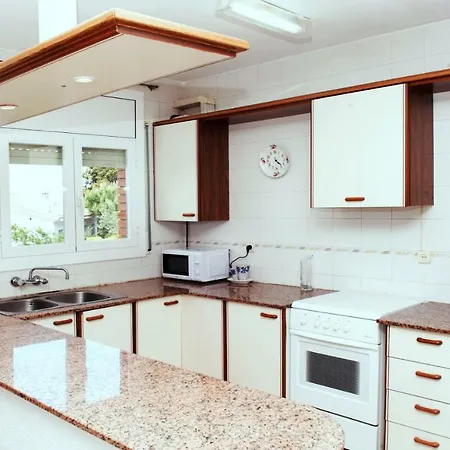 Homeholidaysrentals Violet * Palafolls